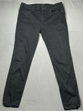 Uniqlo Jeans women’s Slim Fit Black Denim Pants Size [M] - Classic Versatile